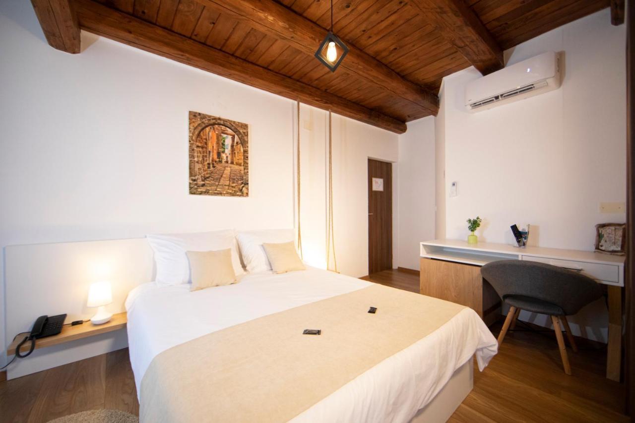 Hotel Natura Vilanija Luaran gambar