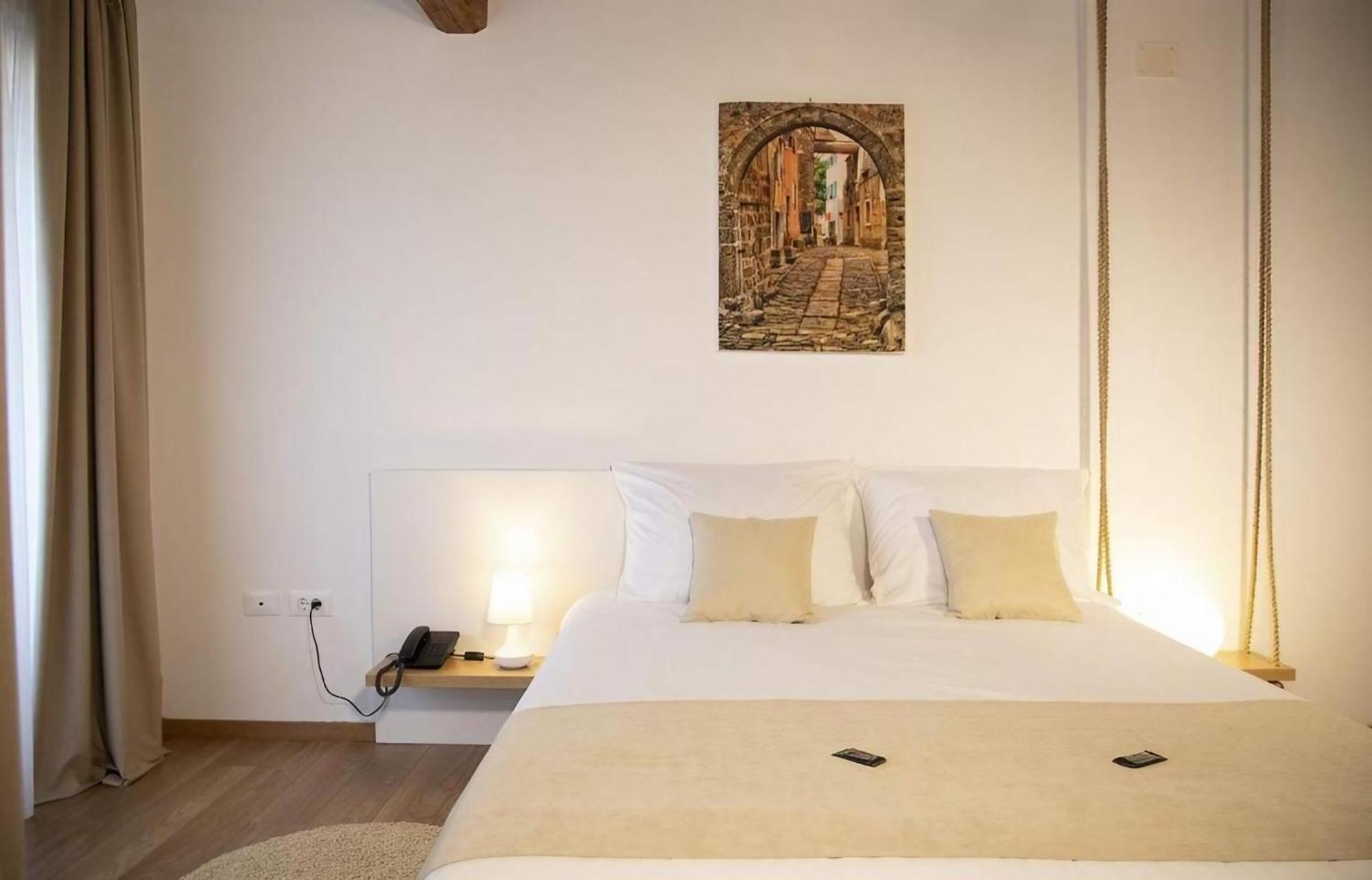 Hotel Natura Vilanija Luaran gambar